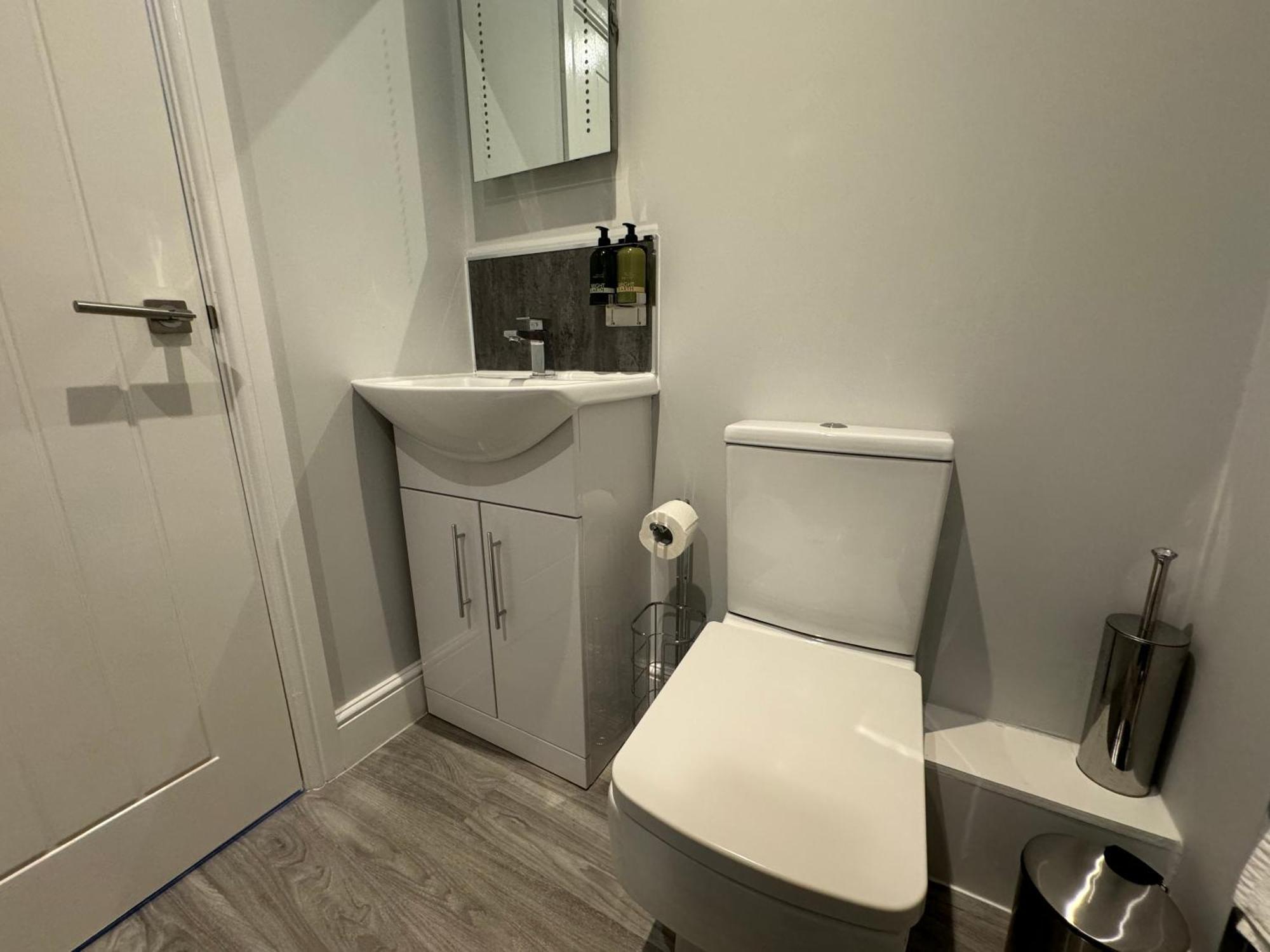Lymm Living Hotel Warrington  Bagian luar foto
