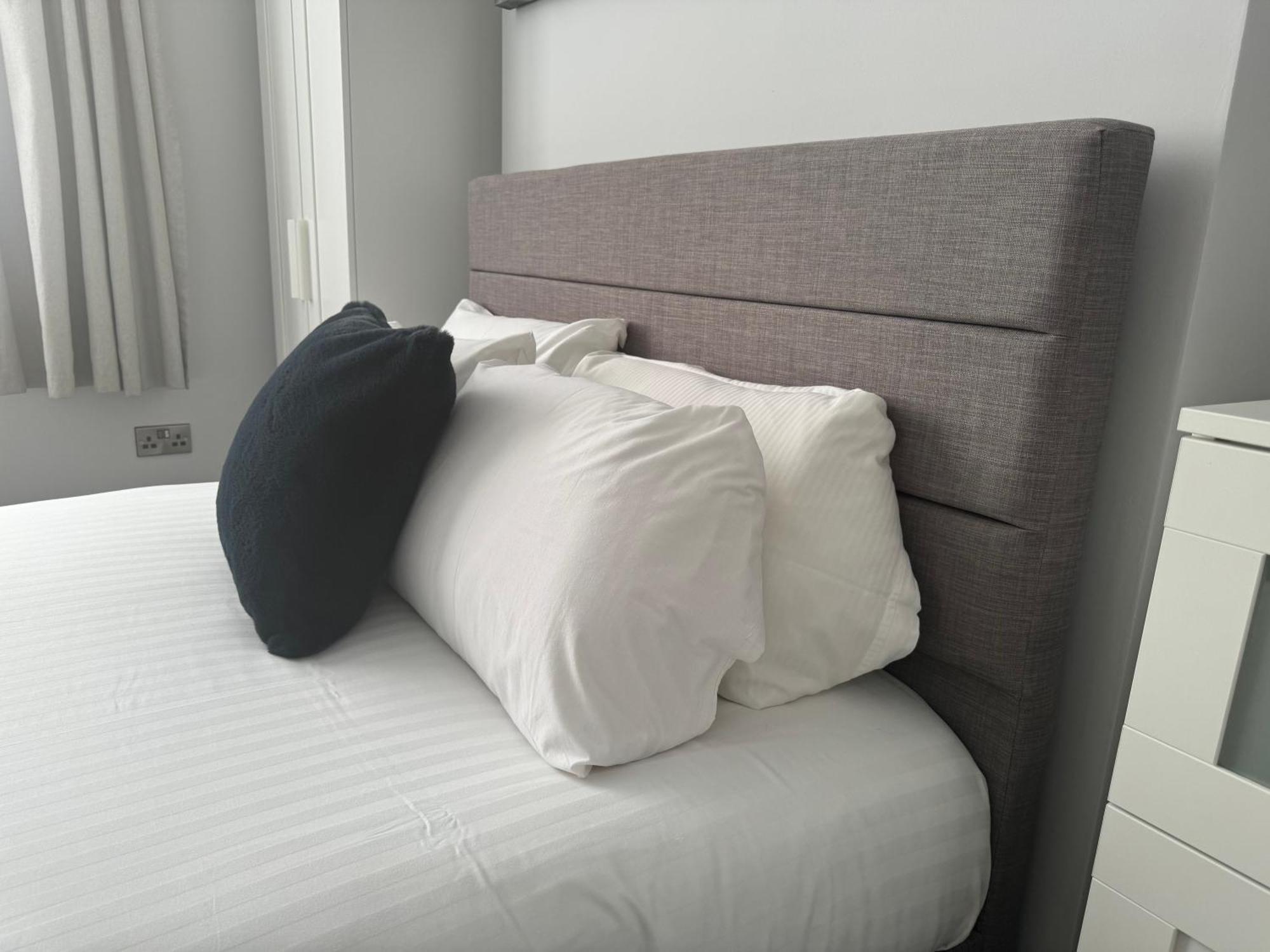 Lymm Living Hotel Warrington  Bagian luar foto