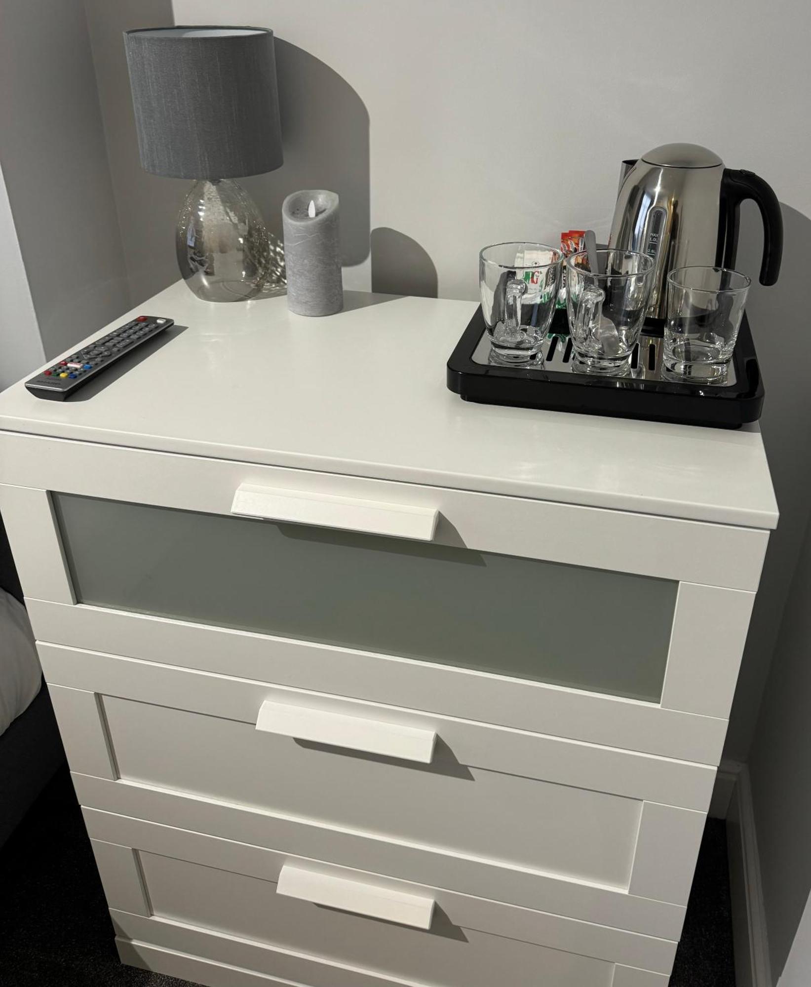 Lymm Living Hotel Warrington  Bagian luar foto