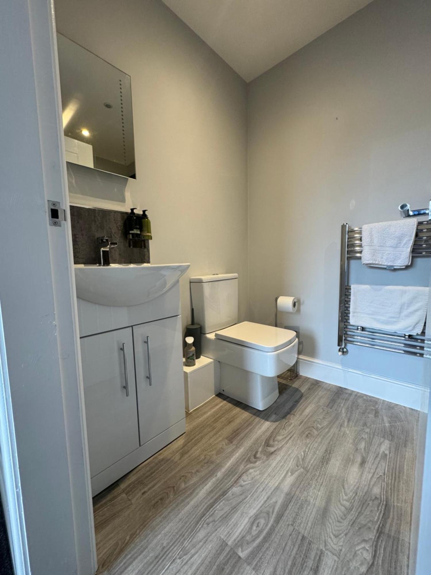 Lymm Living Hotel Warrington  Bagian luar foto